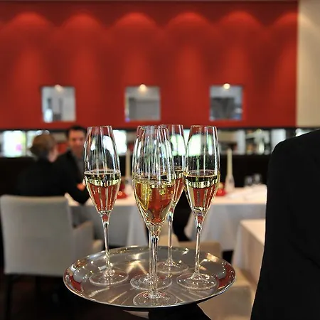 Mittermeier, Hotellerie & Restaurant מלון רוטנבורג אוב דר טאובר