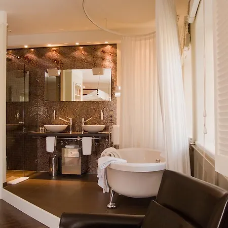 Mittermeier, Hotellerie & Restaurant מלון 4*