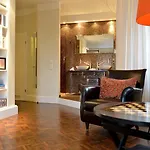 Mittermeier, Hotellerie & Restaurant فندق 4*